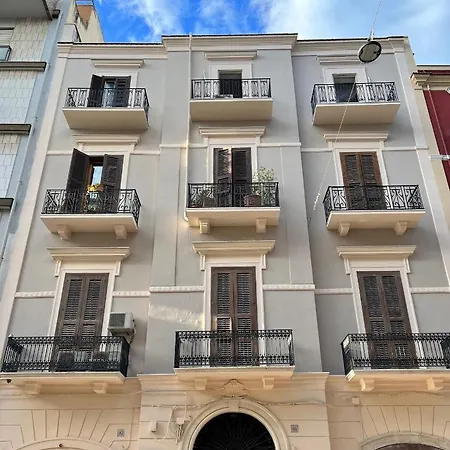 Apartment City Center Eighty-Five Bari Exterior photo
